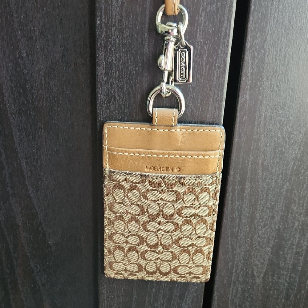 Coach Signature Tan and Brown Card Holder